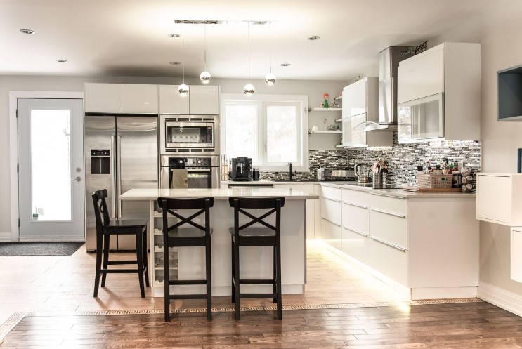 Updating a Kitchen Without Replacing Cabinets